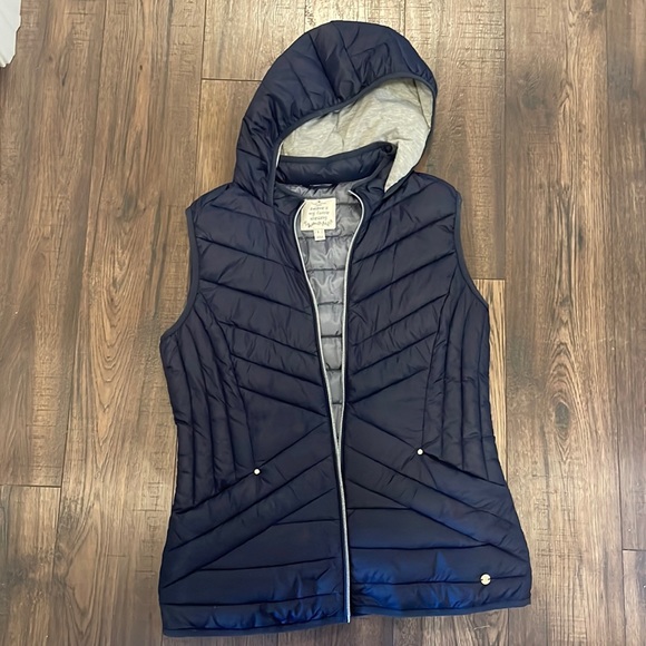 Navy Tom Tailor puffer vest - Picture 1 of 3